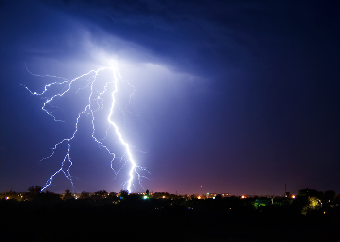 catastrophes big lightning strike